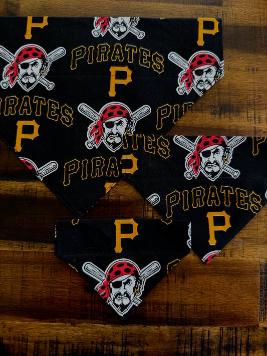 Battlin' Bucco Black